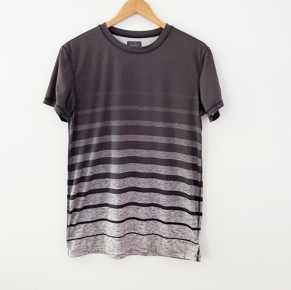 Men's American Eagle Active gray striped tshirt